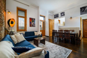 Rustic Downtown Apartment 106 m2